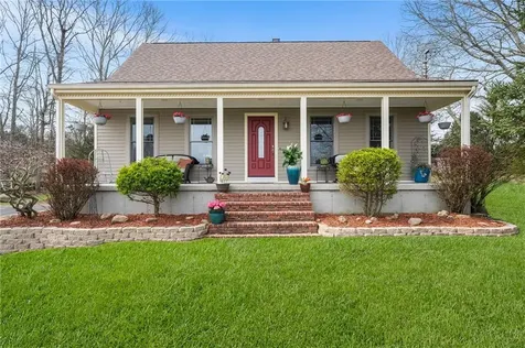 25 Sandy Lane Bristol RI 02809