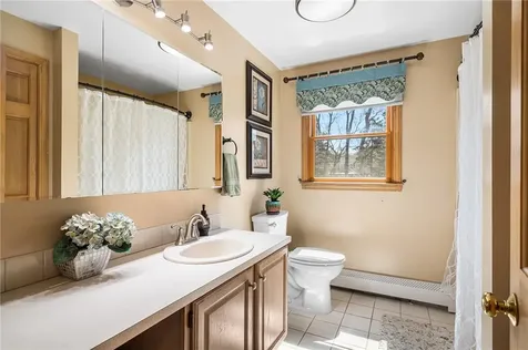 25 Sandy Lane Bristol RI 02809