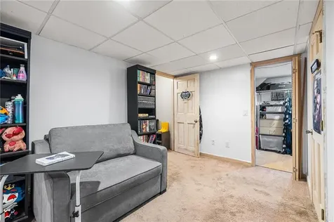 25 Sandy Lane Bristol RI 02809