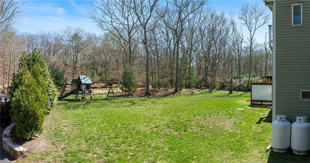 87 Old Coach Road Charlestown RI 02813