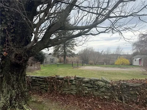 249 Middle Road Portsmouth RI 02871