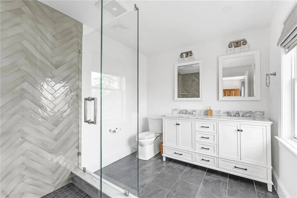 27 Bowden Avenue Barrington RI 02806