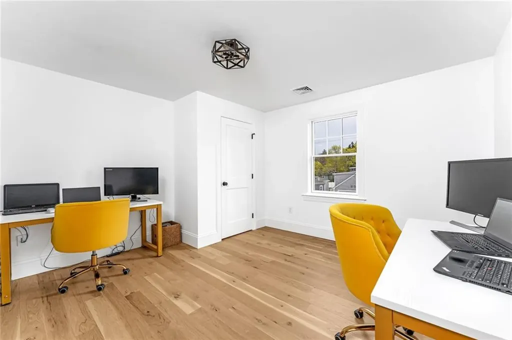 27 Bowden Avenue Barrington RI 02806