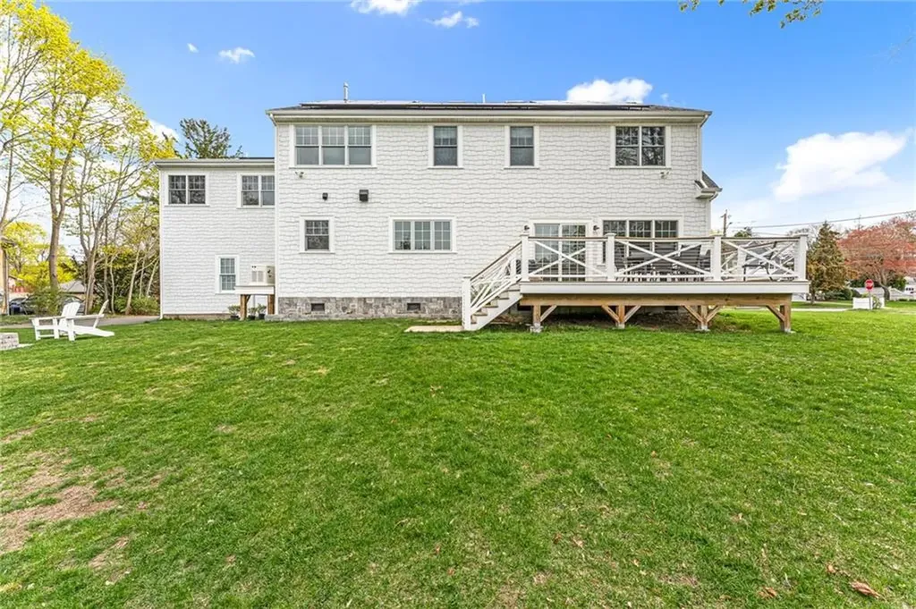 27 Bowden Avenue Barrington RI 02806