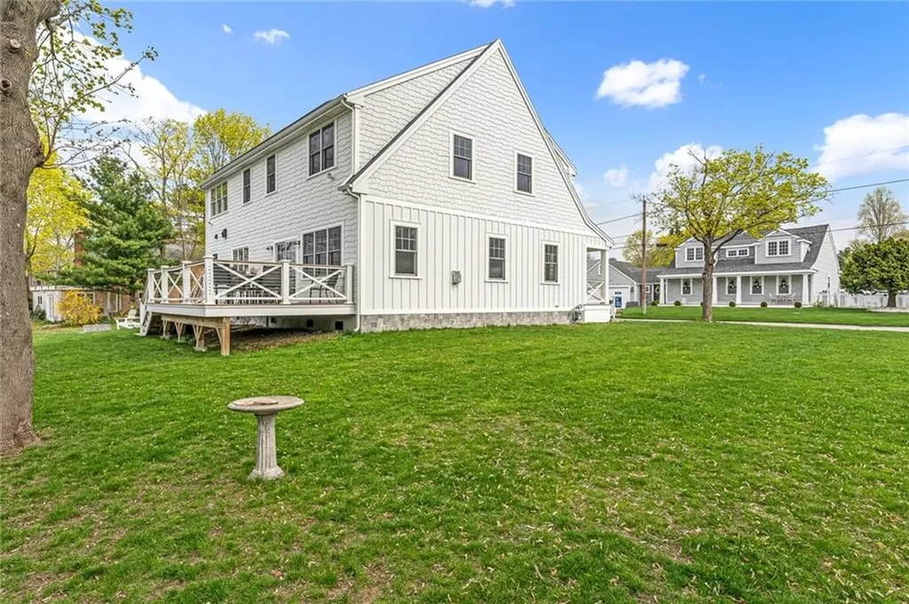 27 Bowden Avenue Barrington RI 02806