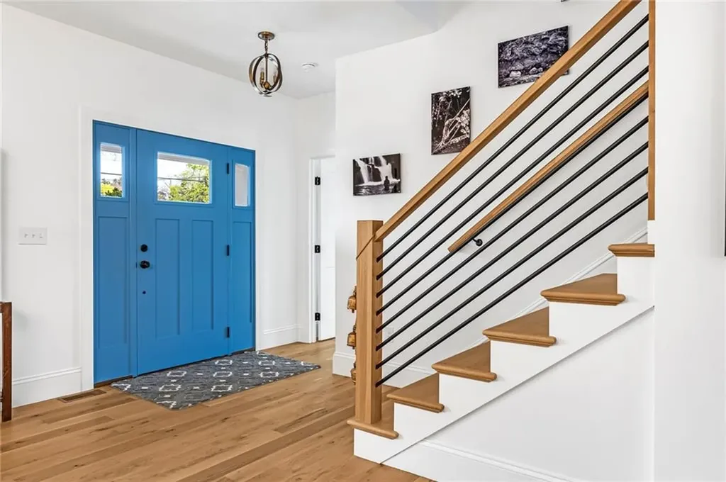 27 Bowden Avenue Barrington RI 02806