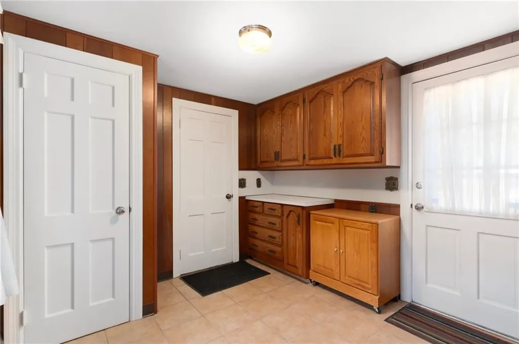 865 Main Avenue Warwick RI 02886