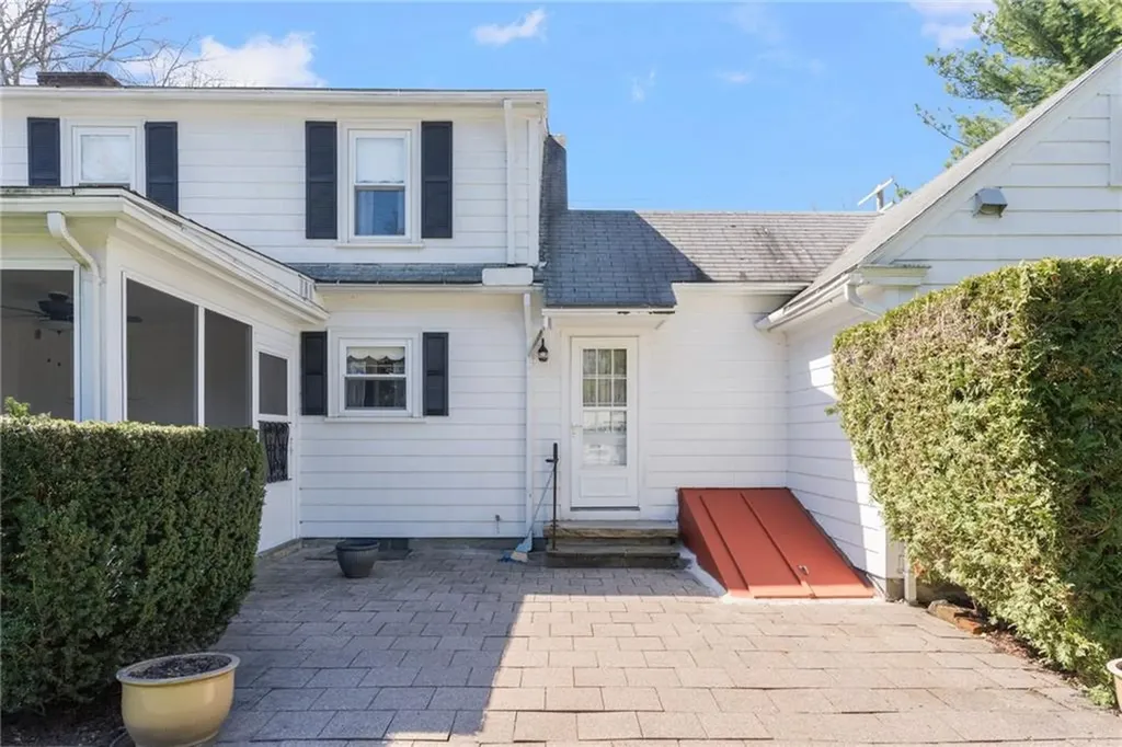 865 Main Avenue Warwick RI 02886