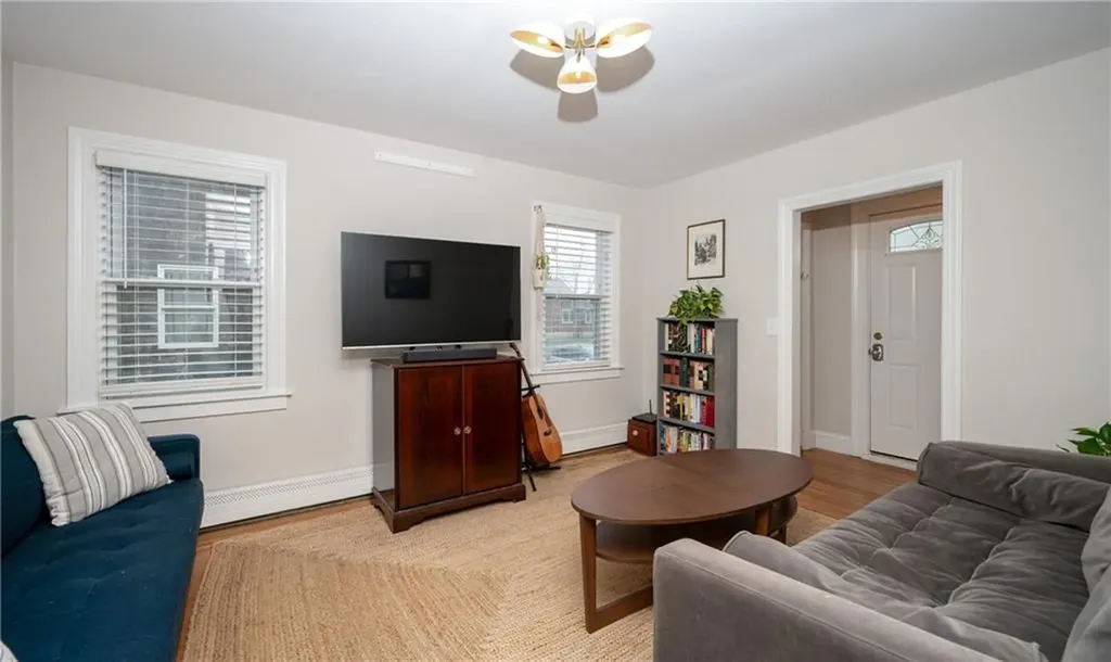 76 Garfield Street Newport RI 02840