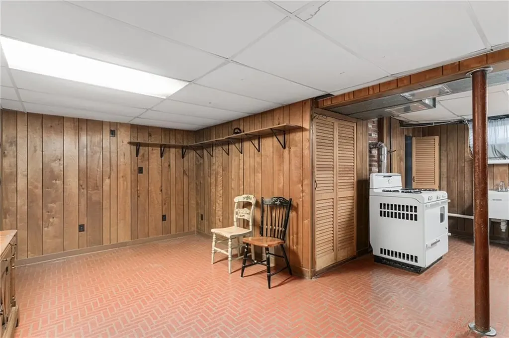 1975 Mineral Spring Avenue North Providence RI 02904