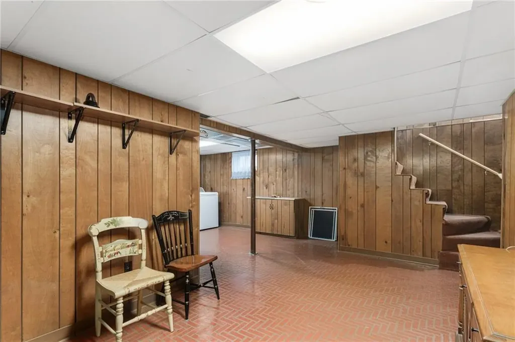 1975 Mineral Spring Avenue North Providence RI 02904
