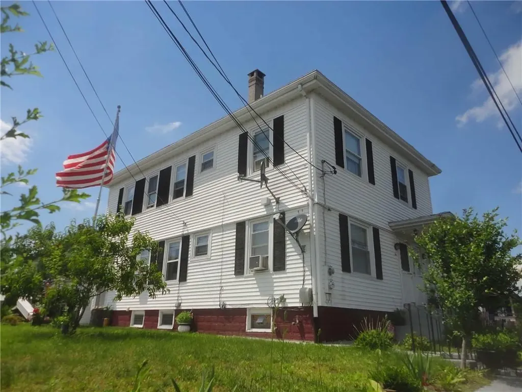 4 County Street Pawtucket RI 02861