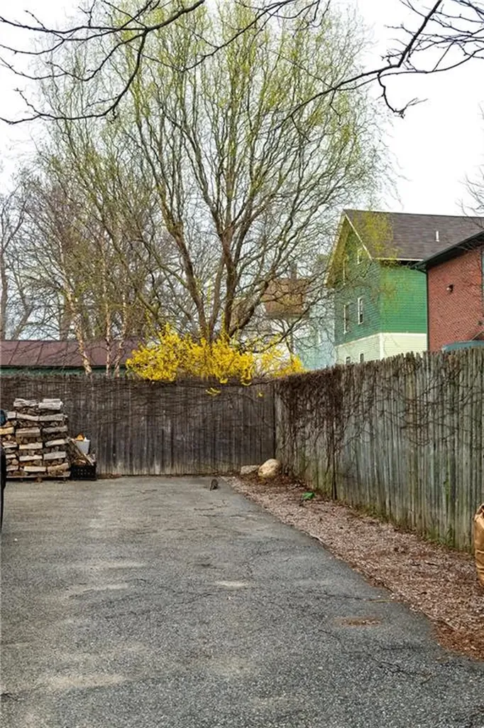 177 Hamilton Street Providence RI 02907