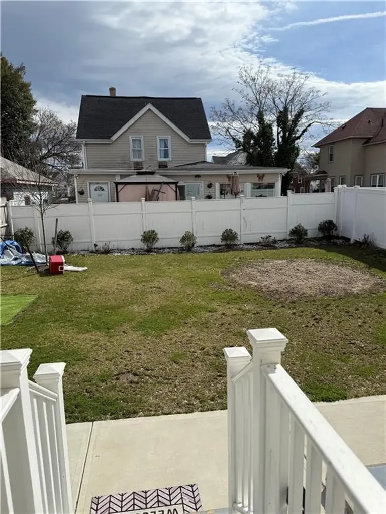 280 Indiana Avenue Providence RI 02905