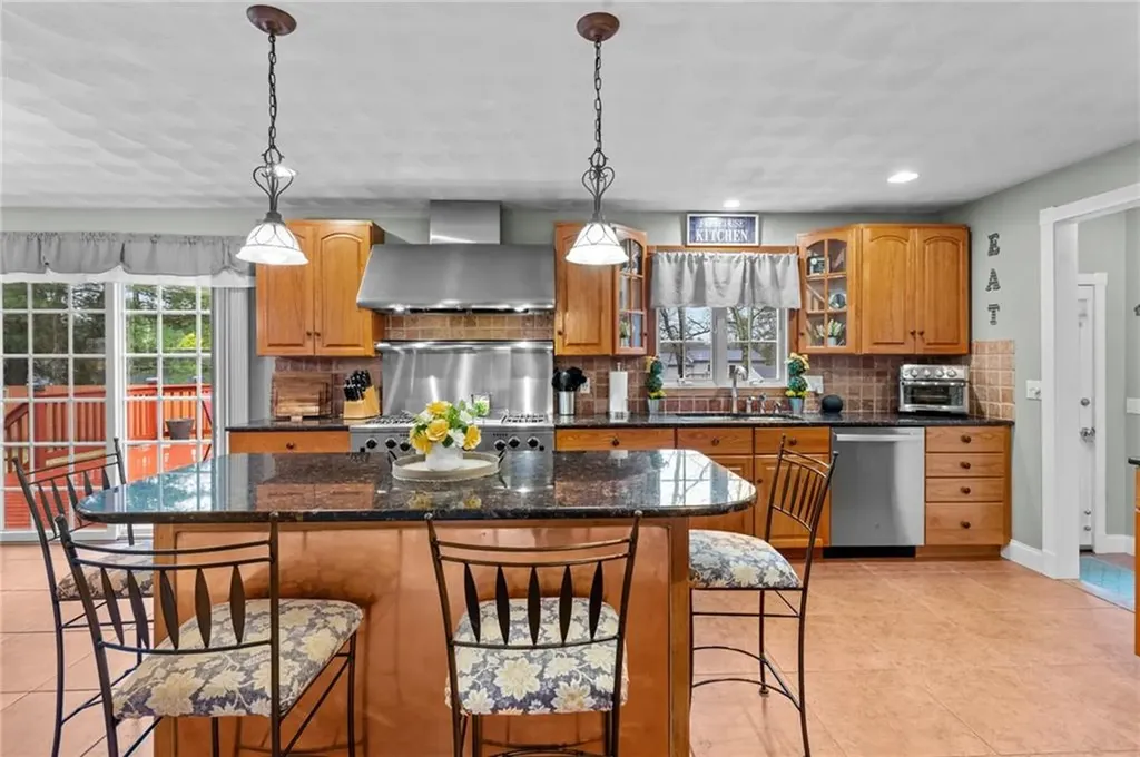 12 Kiley Way Coventry RI 02816