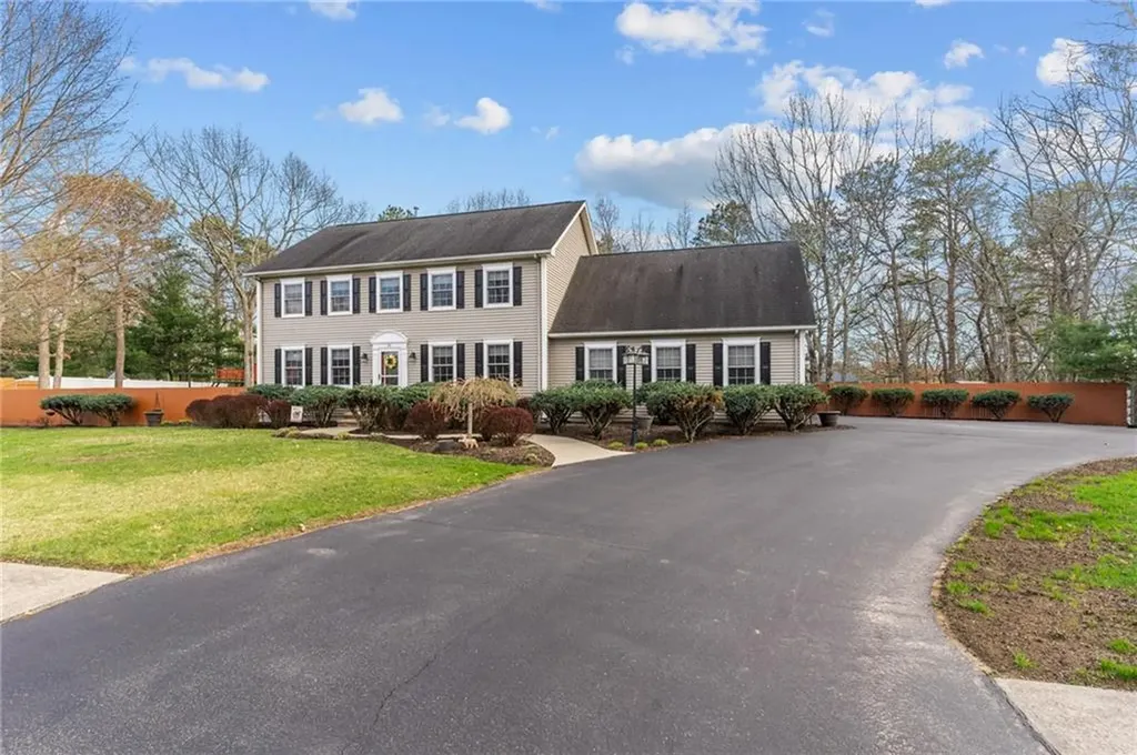12 Kiley Way Coventry RI 02816