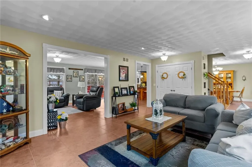 12 Kiley Way Coventry RI 02816