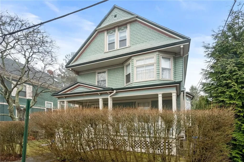 11 Hope Street Newport RI 02840