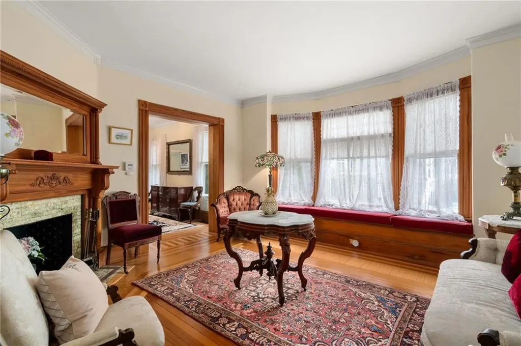 11 Hope Street Newport RI 02840