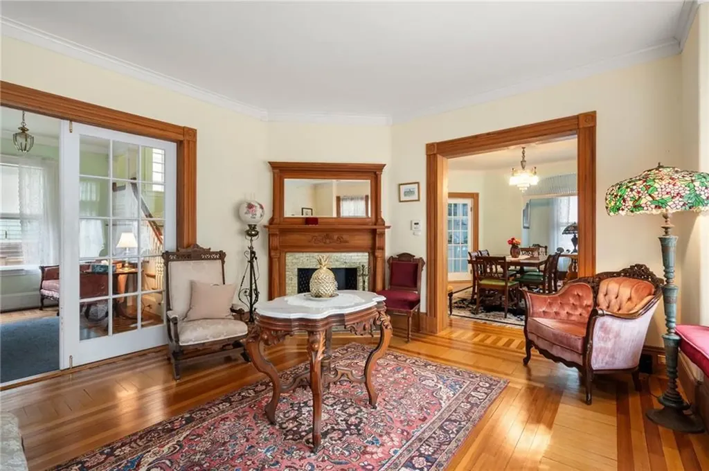 11 Hope Street Newport RI 02840