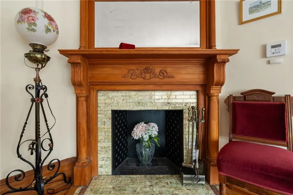 11 Hope Street Newport RI 02840