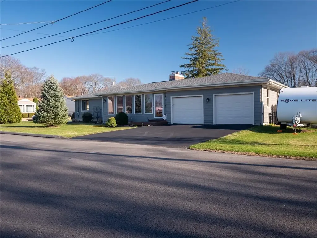 55 Narragansett Avenue West Warwick RI 02893