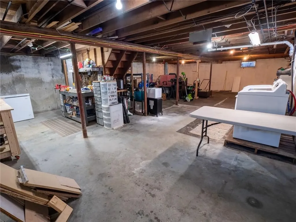 55 Narragansett Avenue West Warwick RI 02893