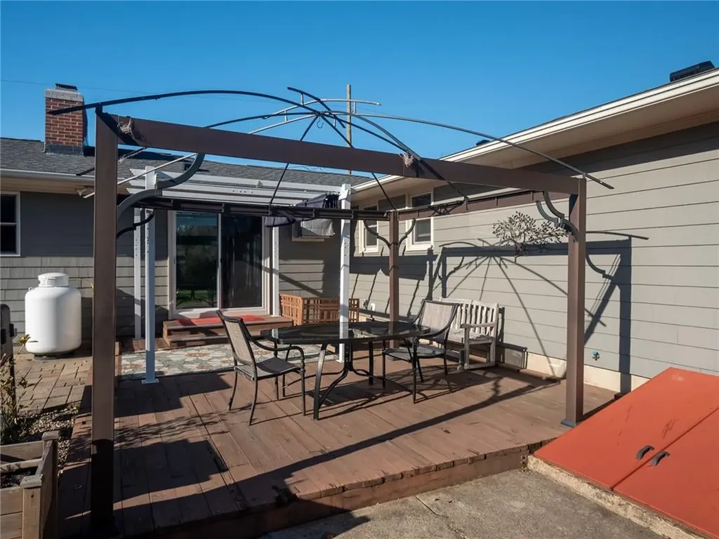 55 Narragansett Avenue West Warwick RI 02893