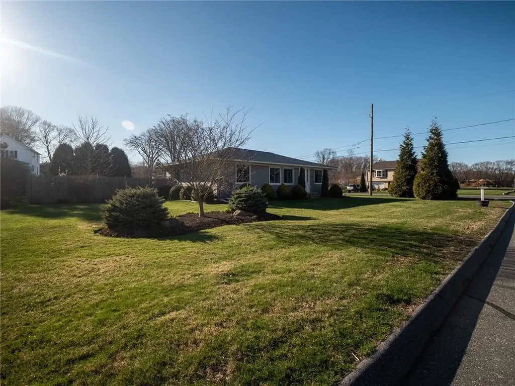 55 Narragansett Avenue West Warwick RI 02893