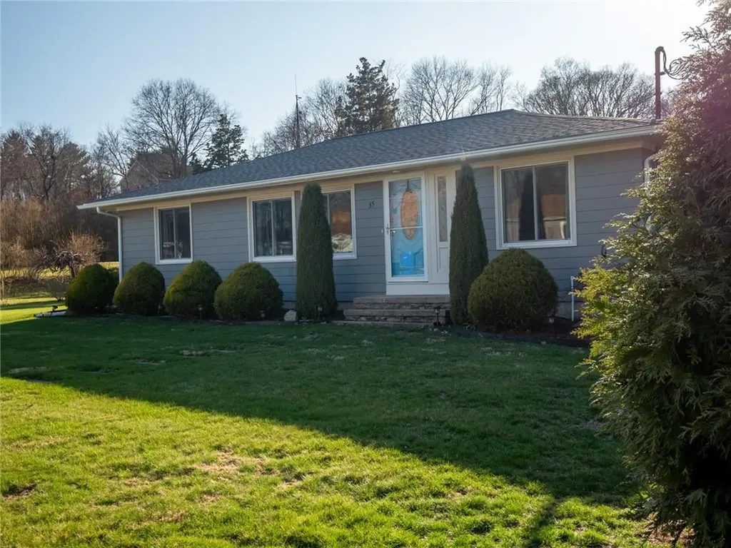 55 Narragansett Avenue West Warwick RI 02893