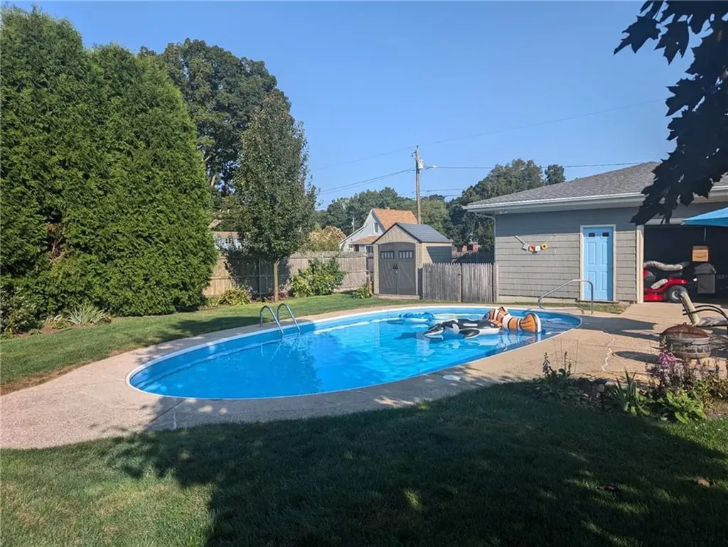 55 Narragansett Avenue West Warwick RI 02893