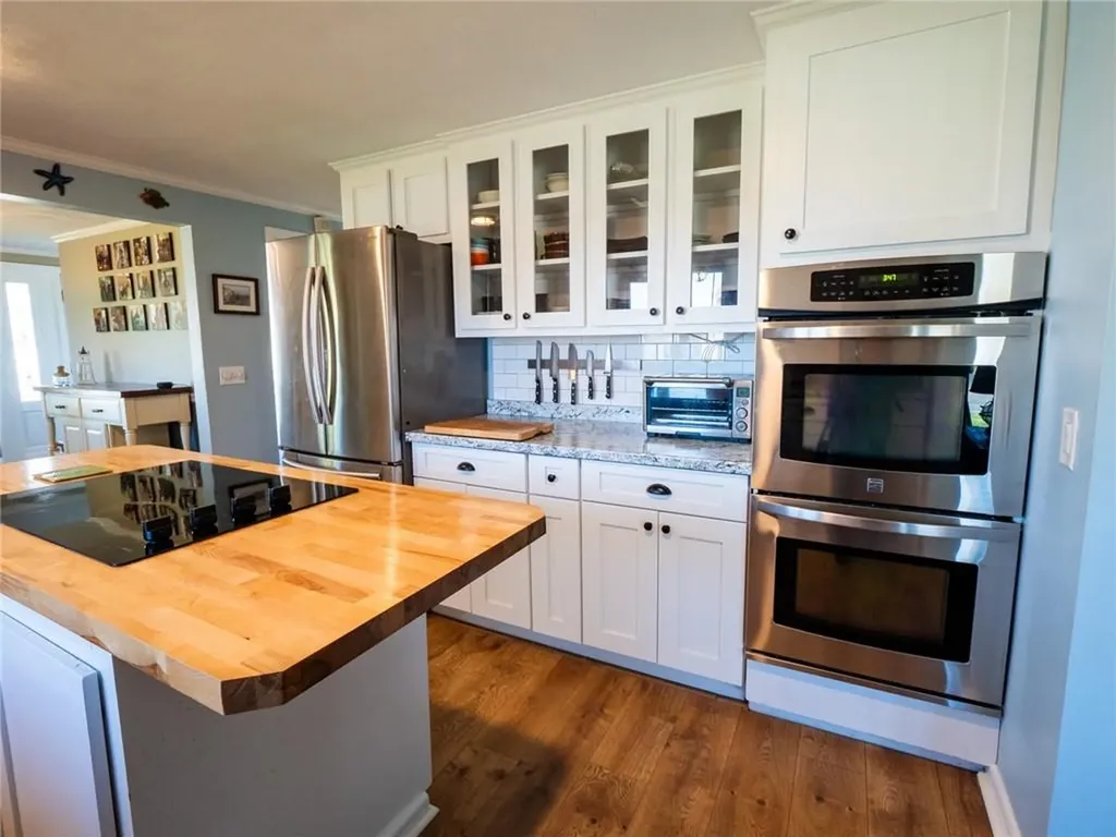 55 Narragansett Avenue West Warwick RI 02893