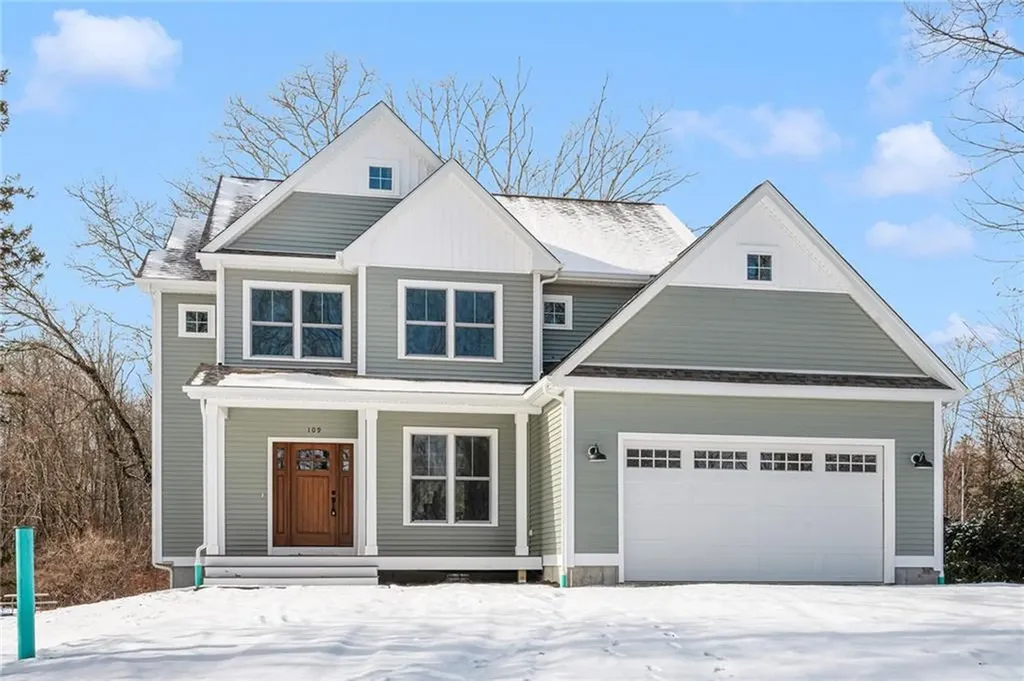 109 Sawdy Pond Avenue Tiverton RI 02878