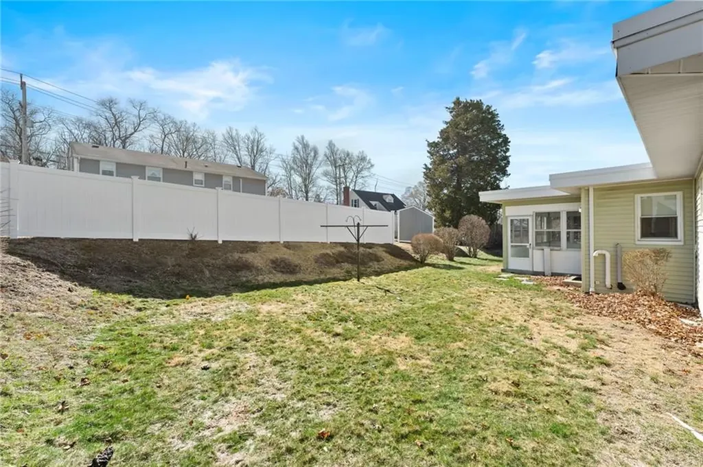 33 Hilltop Avenue West Warwick RI 02893