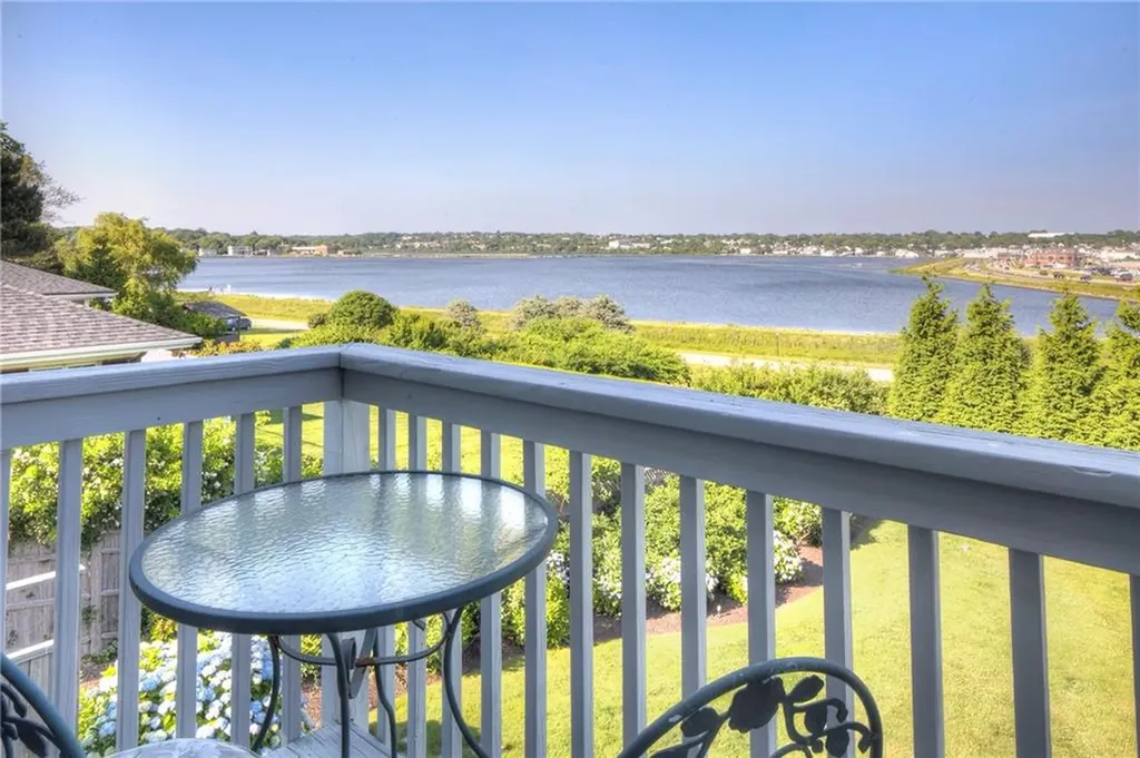 236 Eustis Avenue Newport RI 02840