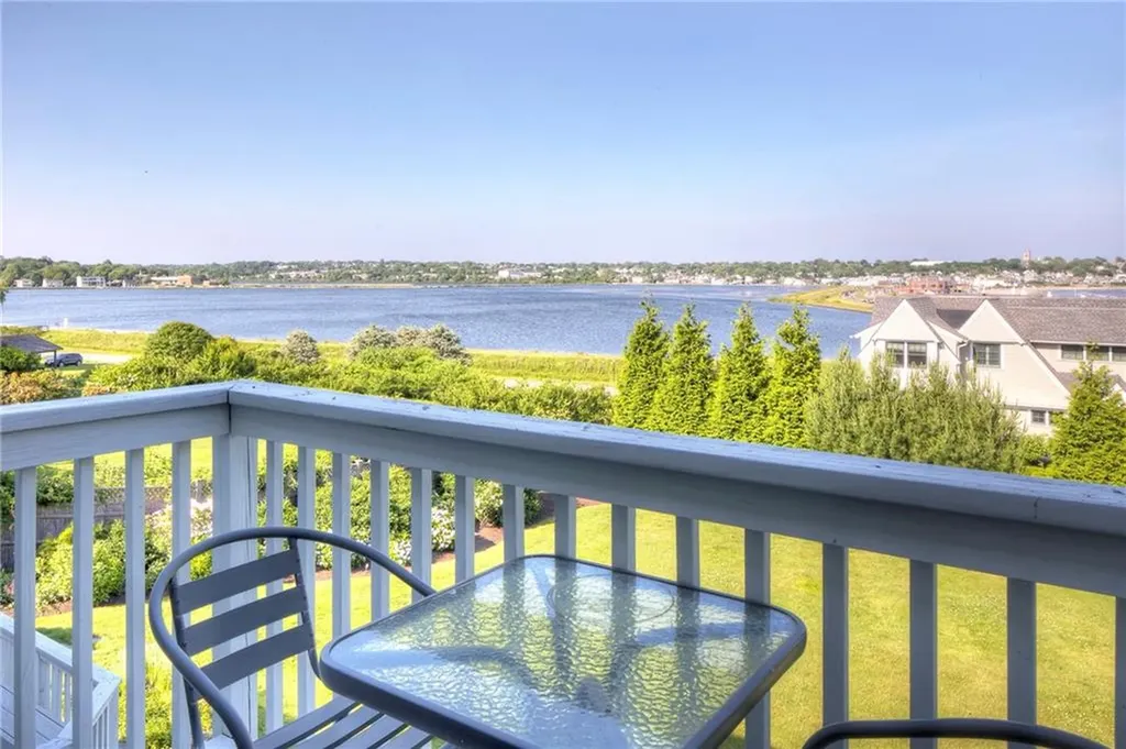 236 Eustis Avenue Newport RI 02840