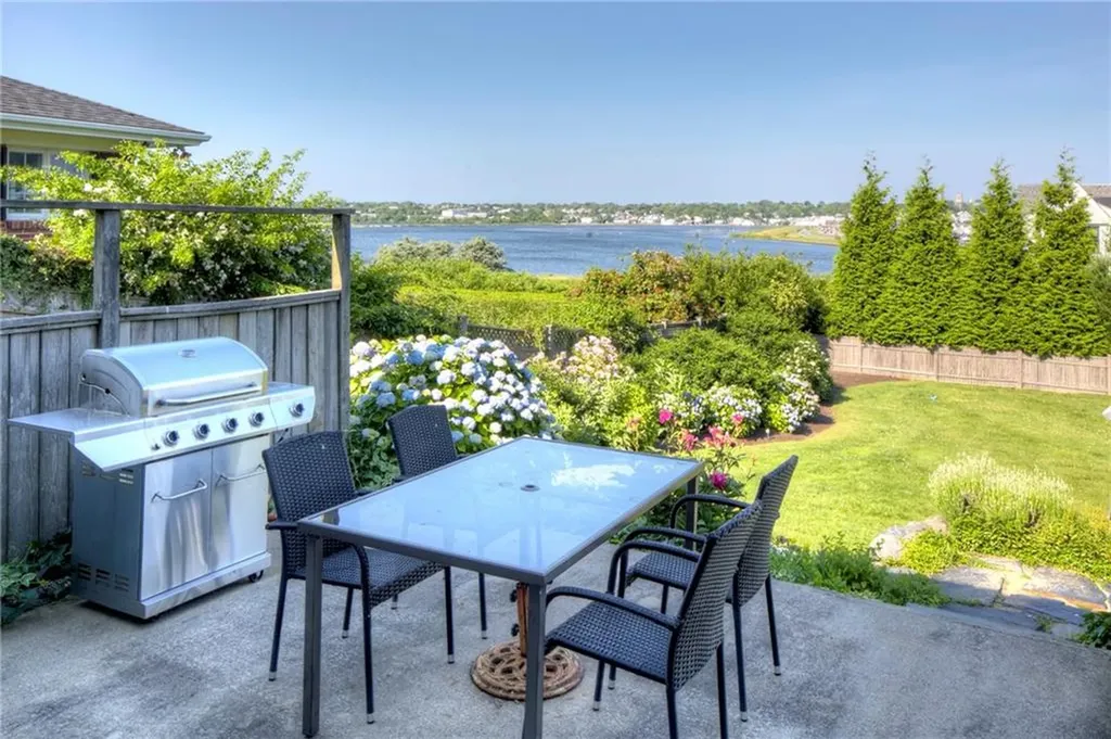 236 Eustis Avenue Newport RI 02840