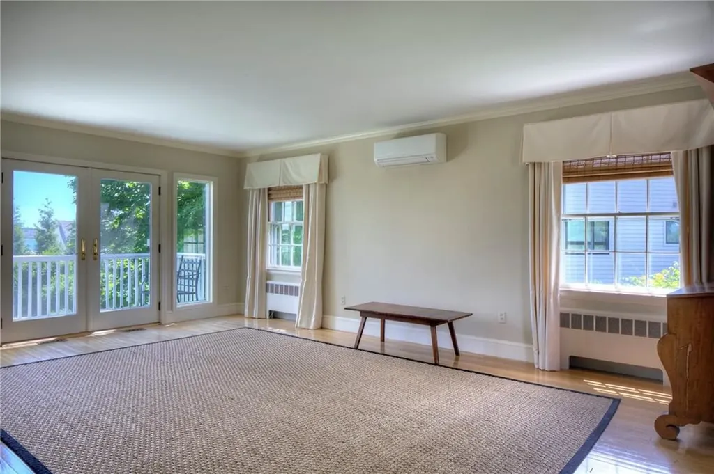236 Eustis Avenue Newport RI 02840