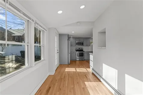 15 Curry Avenue Newport RI 02840