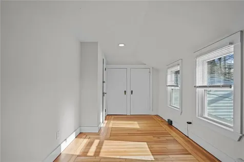 15 Curry Avenue Newport RI 02840