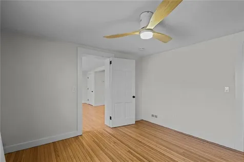 15 Curry Avenue Newport RI 02840