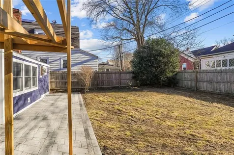 15 Curry Avenue Newport RI 02840