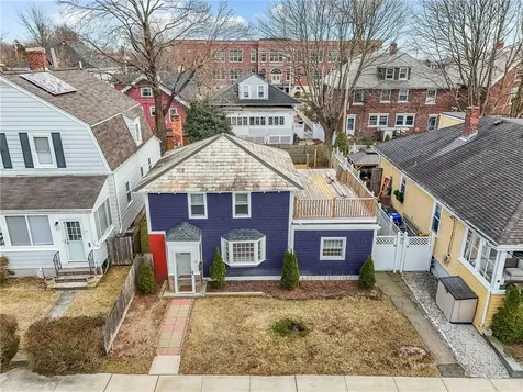 15 Curry Avenue Newport RI 02840