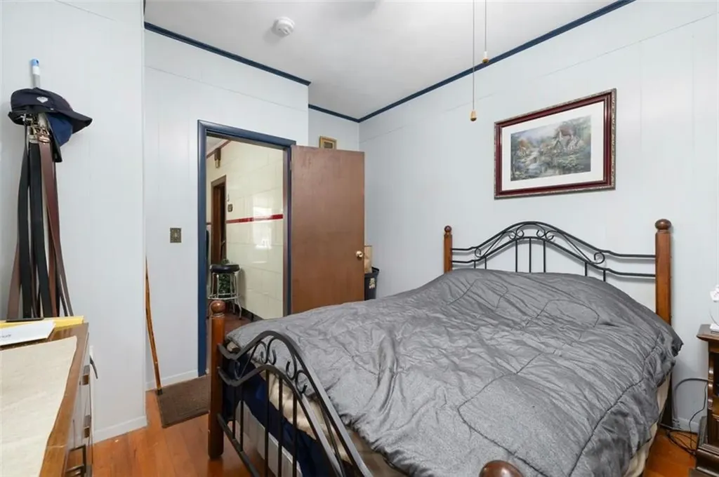 1560 Cranston Street Cranston RI 02920