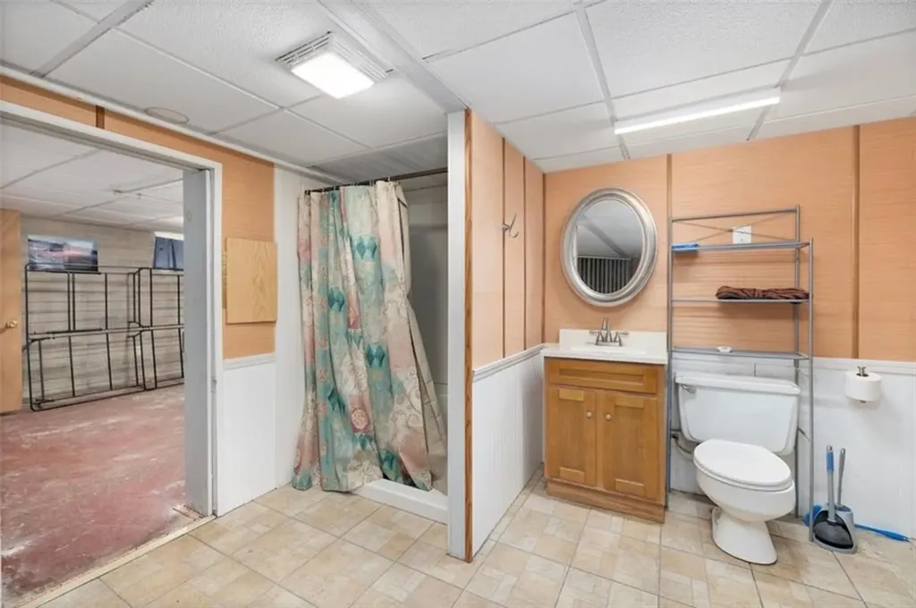 1560 Cranston Street Cranston RI 02920