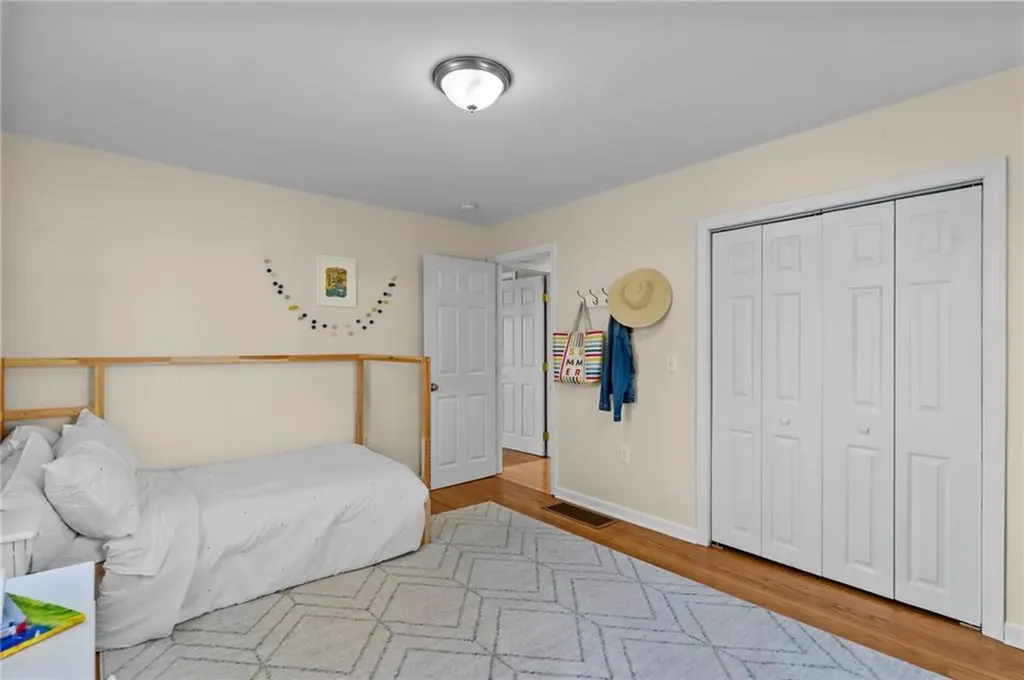 85 Raleigh Avenue Pawtucket RI 02860