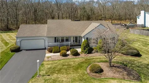 47 Blossom Court South Kingstown RI 02879