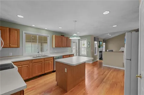 47 Blossom Court South Kingstown RI 02879