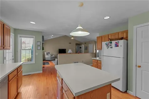 47 Blossom Court South Kingstown RI 02879