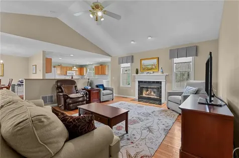 47 Blossom Court South Kingstown RI 02879